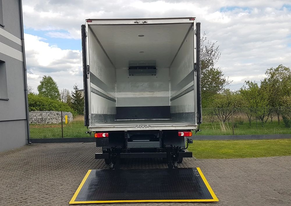 DAF 16T LF 230 WINDA CHŁODNIA 16EP 6,60x2,48x2,39 KLIMA IZOTERMA MROŹNIA - Refrijeratör kamyon: fotoğraf 5 DAF 16T LF 230 WINDA CHŁODNIA 16EP 6,60x2,48x2,39 KLIMA IZOTERMA MROŹNIA - Refrijeratör kamyon: fotoğraf 5