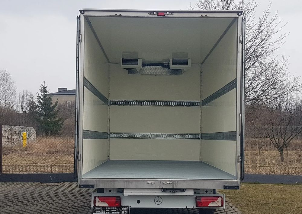 Mercedes-Benz Sprinter CHŁODNIA 8EP IZOTERMA AGREGAT ZANOTTI 4,12x2,15x2,30 KLIMA 314CDI - Frigorifik kamyonet: fotoğraf 5 Mercedes-Benz Sprinter CHŁODNIA 8EP IZOTERMA AGREGAT ZANOTTI 4,12x2,15x2,30 KLIMA 314CDI - Frigorifik kamyonet: fotoğraf 5