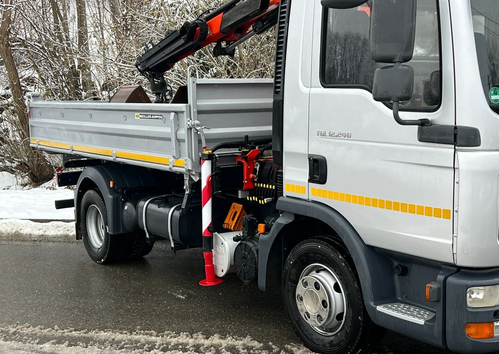 MAN MAN TGL 12-240 Kiper Wywrotka 4x2 Kran PALFINGER PK 12500 BARDZO DOBRY STAN - Damperli kamyon: fotoğraf 5 MAN MAN TGL 12-240 Kiper Wywrotka 4x2 Kran PALFINGER PK 12500 BARDZO DOBRY STAN - Damperli kamyon: fotoğraf 5