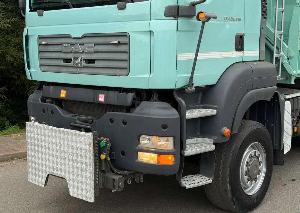 MAN * TGA 26.410 MAN * Kiper / Wywrotka * 6x6 * Sprowadzona * Bordmatik x2 * Bardzo Dobry Stan - Damperli kamyon: fotoğraf 4 MAN * TGA 26.410 MAN * Kiper / Wywrotka * 6x6 * Sprowadzona * Bordmatik x2 * Bardzo Dobry Stan - Damperli kamyon: fotoğraf 4
