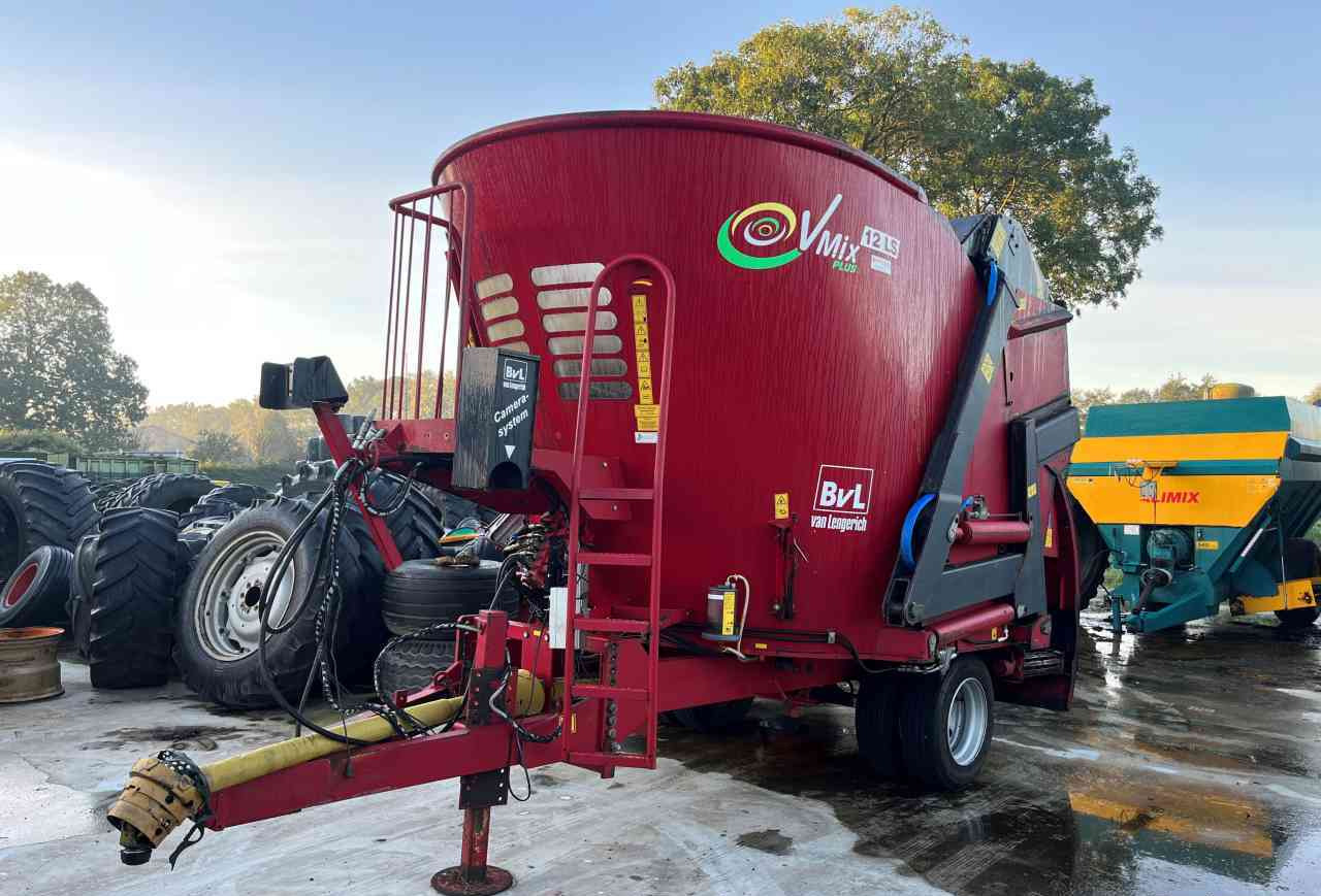BVL V-Mix 12 LS Voermengwagen Voermachines - Yem mikseri: fotoğraf 2 BVL V-Mix 12 LS Voermengwagen Voermachines - Yem mikseri: fotoğraf 2