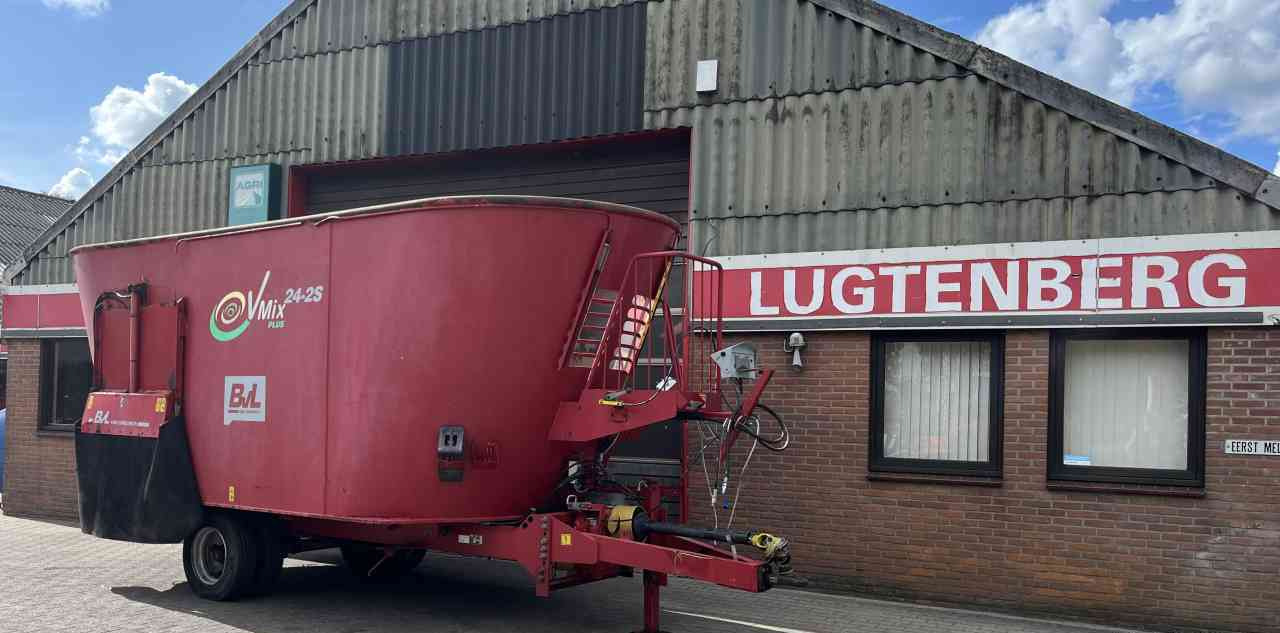 BVL V-Mix 24-2S Voermengwagen voermachines - Yem mikseri: fotoğraf 1 BVL V-Mix 24-2S Voermengwagen voermachines - Yem mikseri: fotoğraf 1
