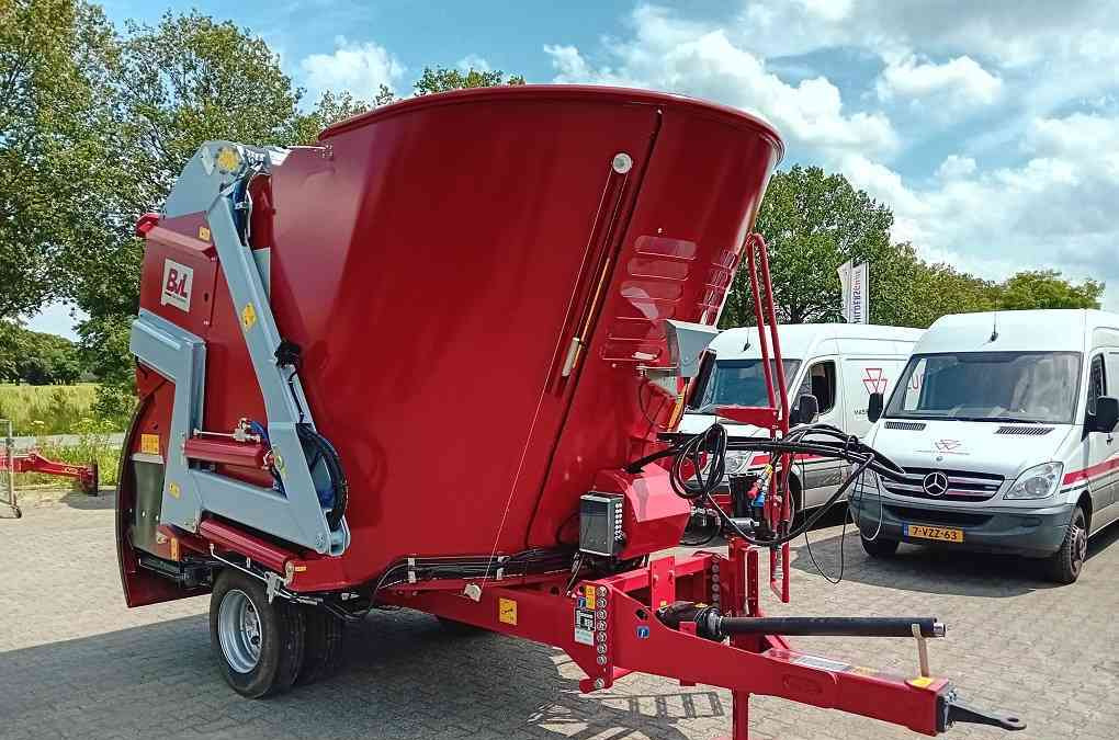 BVL V-Mix Fill Plus 13-1S LS voermachines - Yem mikseri: fotoğraf 1 BVL V-Mix Fill Plus 13-1S LS voermachines - Yem mikseri: fotoğraf 1