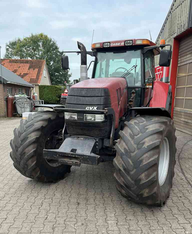 Case-IH CVX 1135 Tractoren - Traktör: fotoğraf 3 Case-IH CVX 1135 Tractoren - Traktör: fotoğraf 3