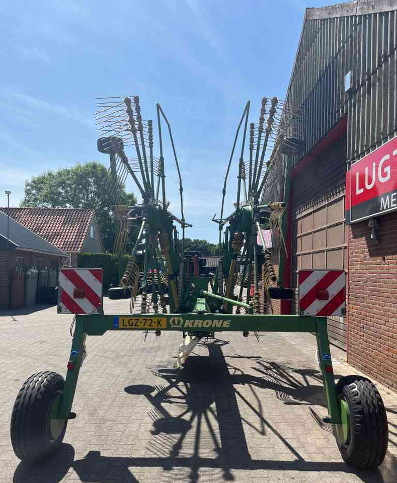 Krone Swadro 900 zwadhark weidebouwmachines - Ot toplama tırmığı: fotoğraf 3 Krone Swadro 900 zwadhark weidebouwmachines - Ot toplama tırmığı: fotoğraf 3
