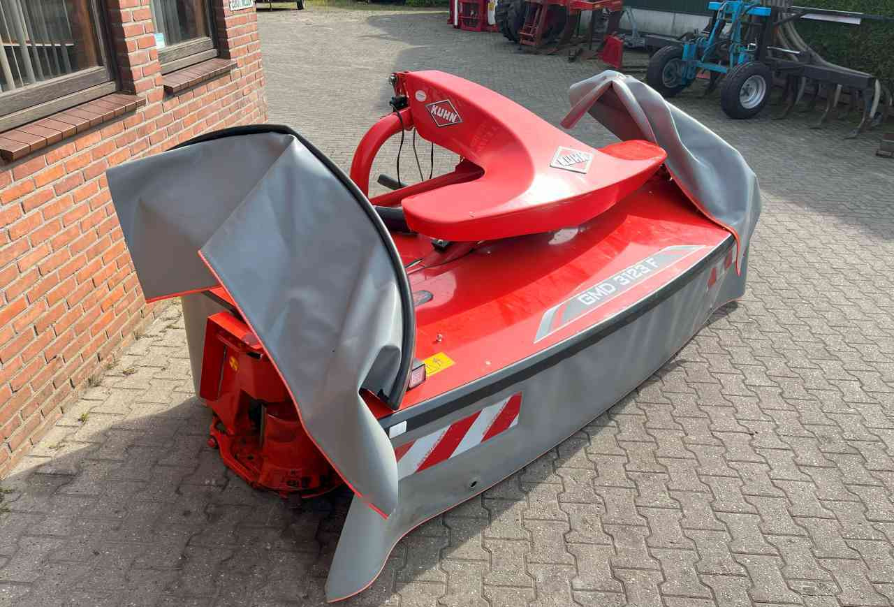 Kuhn GMD3123F-FF frontmaaier weidebouwmachines - Çayır biçme makinesi: fotoğraf 2 Kuhn GMD3123F-FF frontmaaier weidebouwmachines - Çayır biçme makinesi: fotoğraf 2