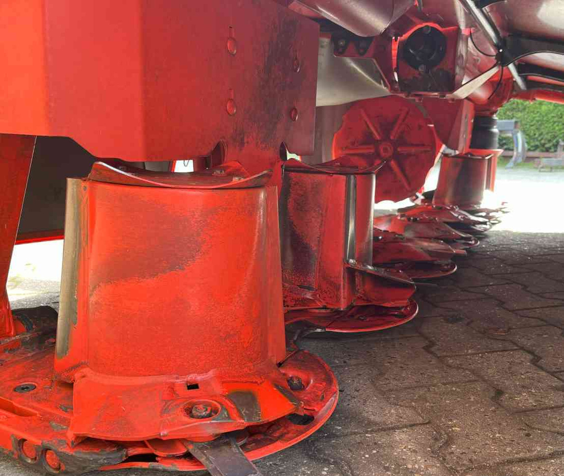 Kuhn GMD3123F-FF frontmaaier weidebouwmachines - Çayır biçme makinesi: fotoğraf 5 Kuhn GMD3123F-FF frontmaaier weidebouwmachines - Çayır biçme makinesi: fotoğraf 5