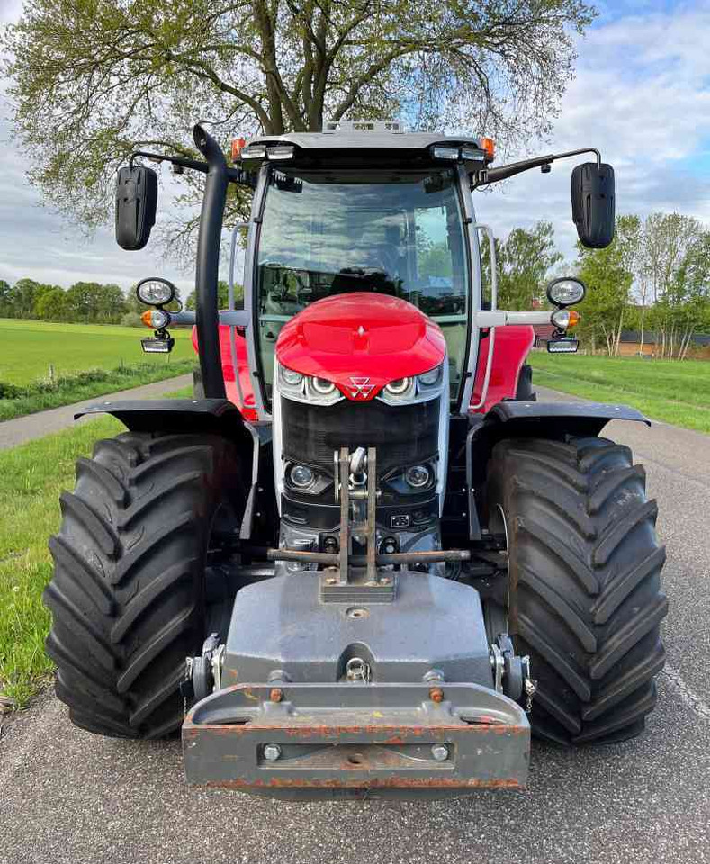 Massey Ferguson 6S.165 Dyna-6 Efficient - Traktör: fotoğraf 3 Massey Ferguson 6S.165 Dyna-6 Efficient - Traktör: fotoğraf 3