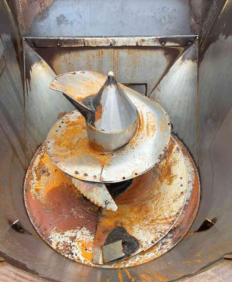 Yem mikseri Peecon BIGA 10 voermengwagen, laadklep, voermachines: fotoğraf 6 Yem mikseri Peecon BIGA 10 voermengwagen, laadklep, voermachines: fotoğraf 6