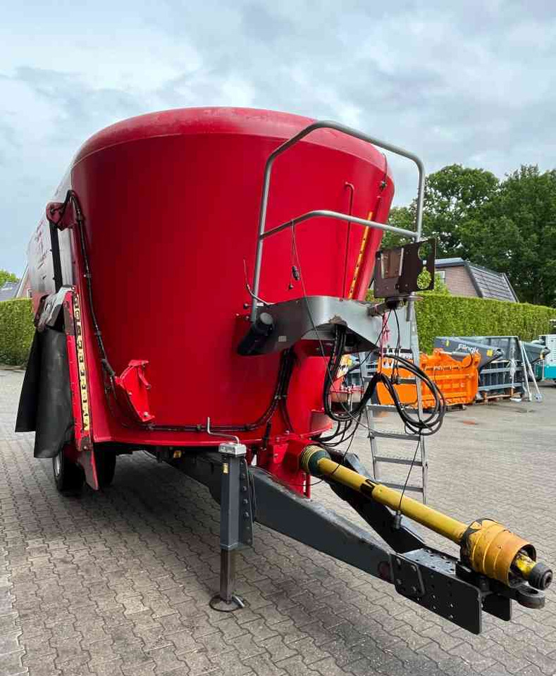 Peecon VME 250 Voermengwagen voermachines - Yem mikseri: fotoğraf 3 Peecon VME 250 Voermengwagen voermachines - Yem mikseri: fotoğraf 3
