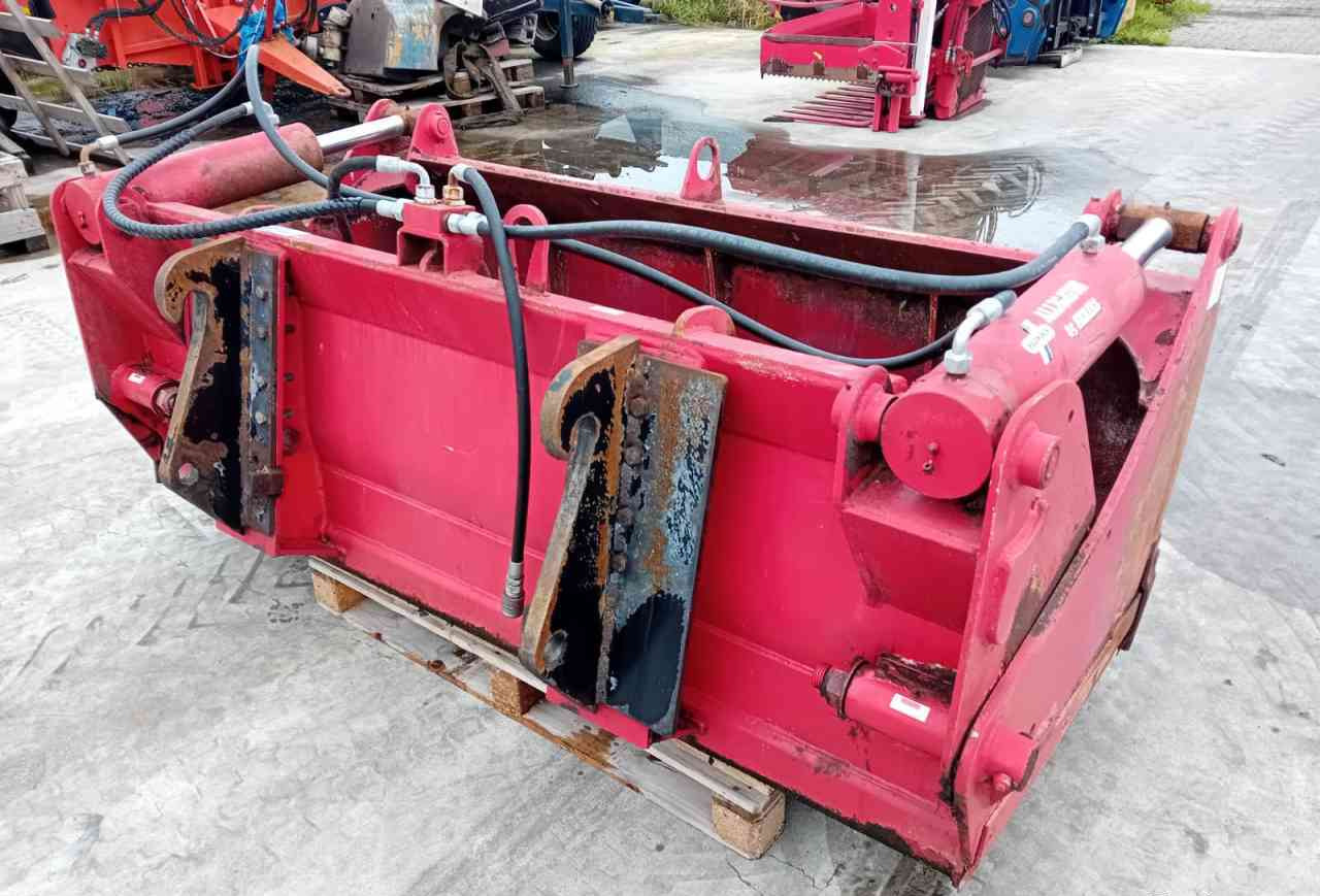 Redrock Allround 85-200 kuilhapper Volvo L30 aansl. voermachines - Silaj ekipmanları: fotoğraf 3 Redrock Allround 85-200 kuilhapper Volvo L30 aansl. voermachines - Silaj ekipmanları: fotoğraf 3