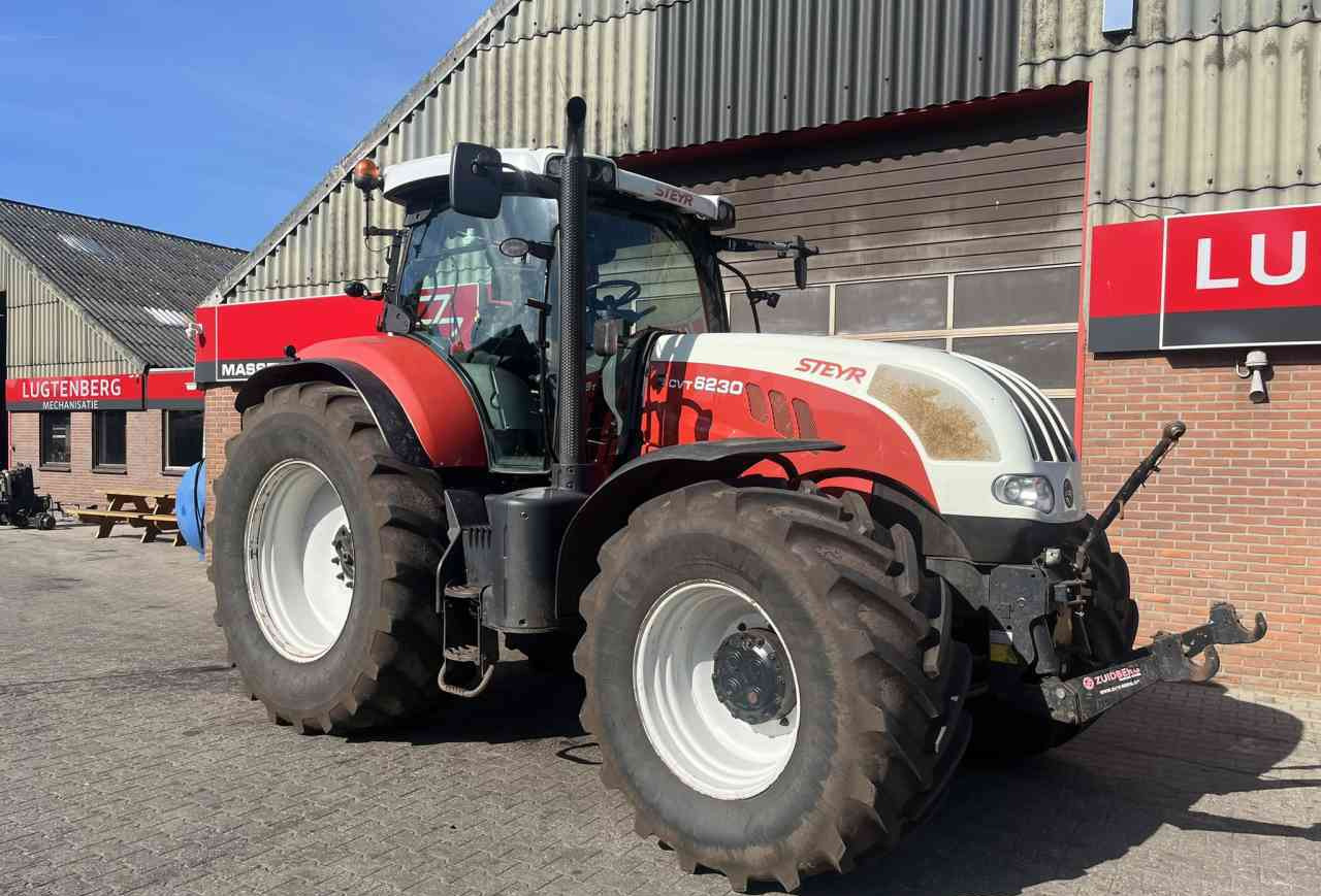 Steyr CVT 6230 Tractoren - Traktör: fotoğraf 2 Steyr CVT 6230 Tractoren - Traktör: fotoğraf 2