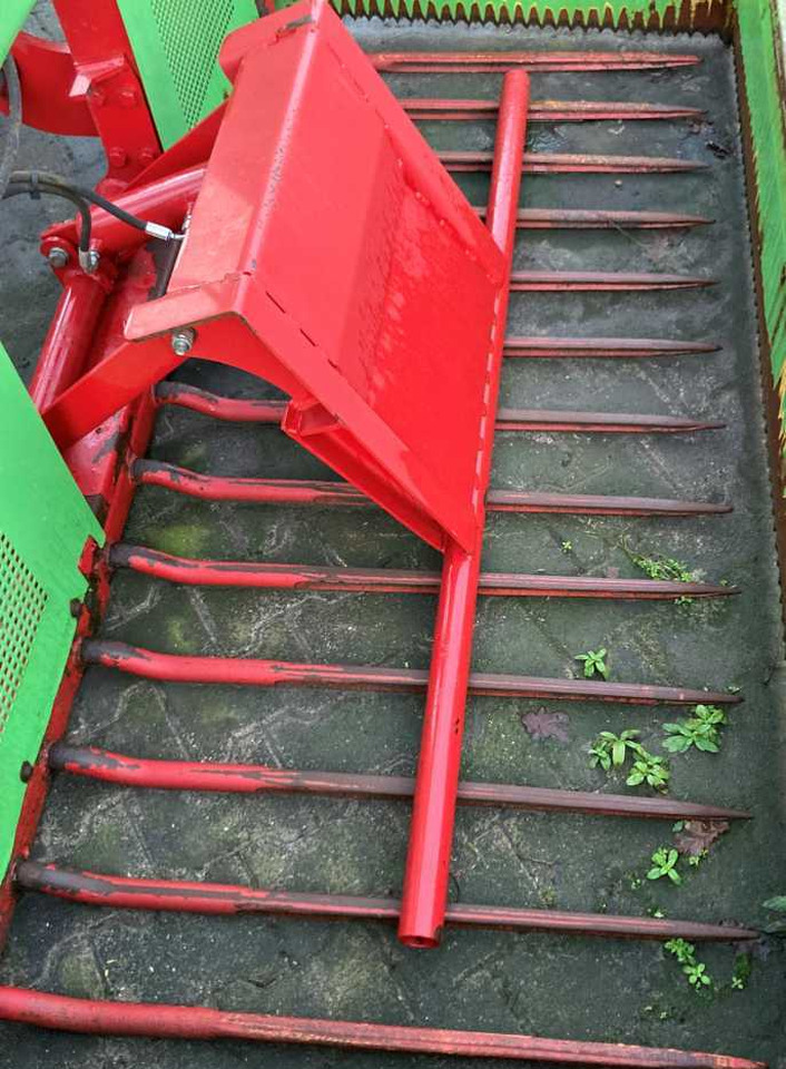 Strautmann HQ 3800 kuilsnijder voermachines - Silaj ekipmanları: fotoğraf 3 Strautmann HQ 3800 kuilsnijder voermachines - Silaj ekipmanları: fotoğraf 3