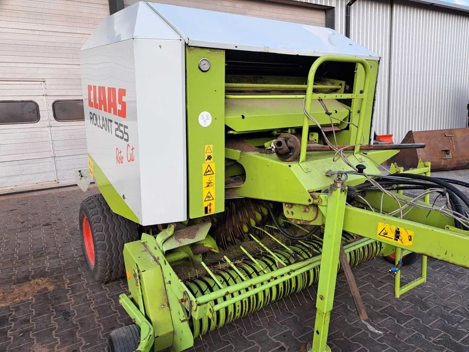 Claas Rollant 255 RC - Silindirik balya makinesi: fotoğraf 3 Claas Rollant 255 RC - Silindirik balya makinesi: fotoğraf 3