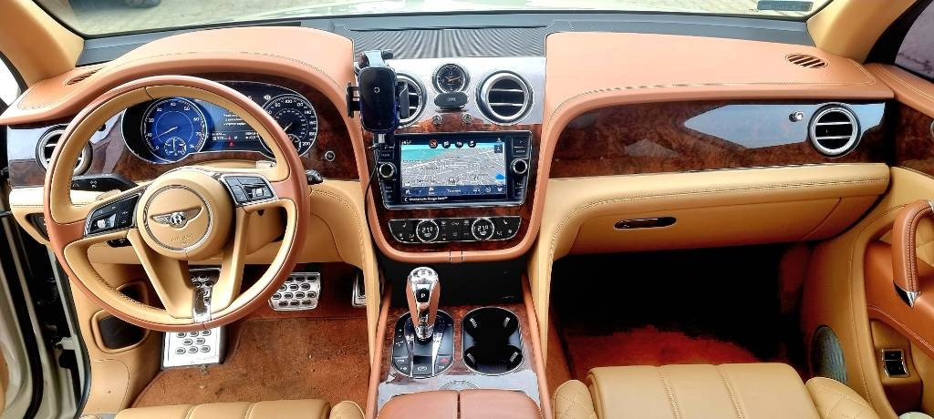 Binek araba Bentley BENTAYGA 6.0 W12: fotoğraf 18