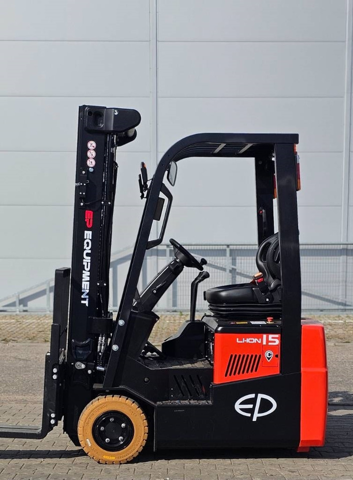 EP CPD 15 TVL - Elektrikli forklift: fotoğraf 3 EP CPD 15 TVL - Elektrikli forklift: fotoğraf 3
