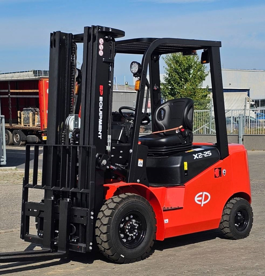 EP EFL 252 X LI-ON - Elektrikli forklift: fotoğraf 5 EP EFL 252 X LI-ON - Elektrikli forklift: fotoğraf 5