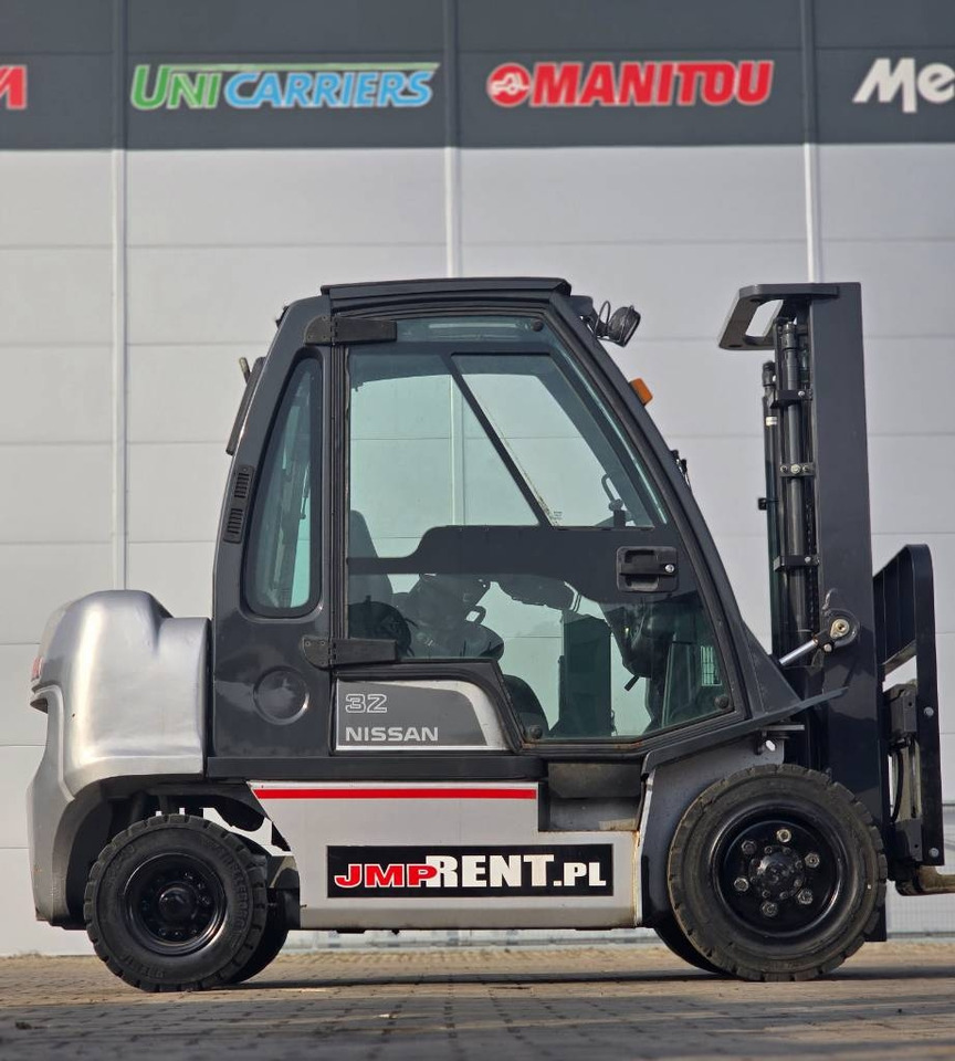 Nissan FGD02 A 32 Q - LPG forklift: fotoğraf 2 Nissan FGD02 A 32 Q - LPG forklift: fotoğraf 2
