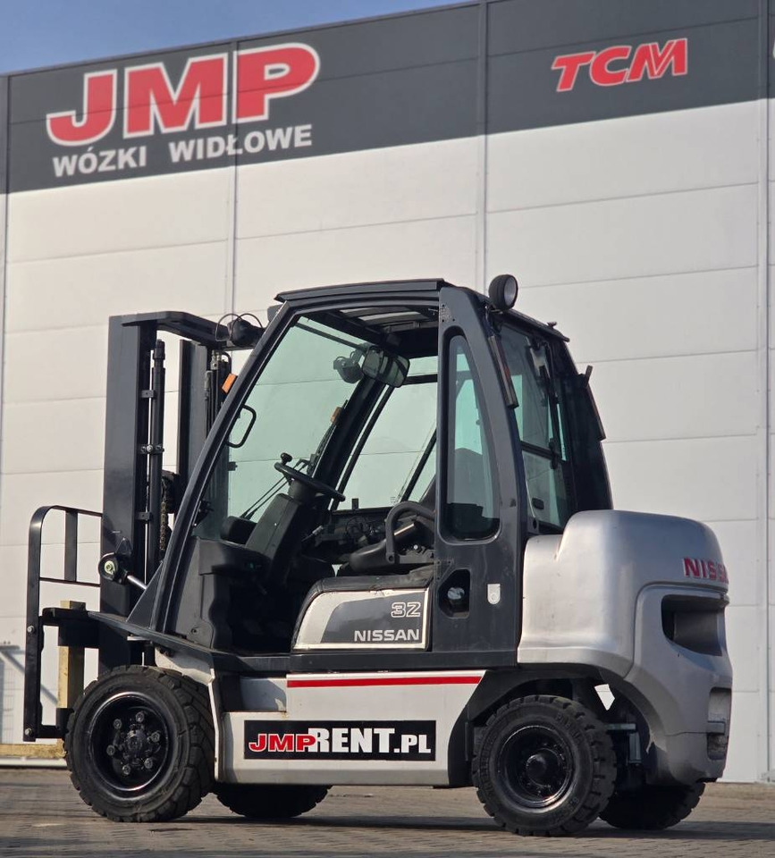 Nissan FGD02 A 32 Q - LPG forklift: fotoğraf 5 Nissan FGD02 A 32 Q - LPG forklift: fotoğraf 5