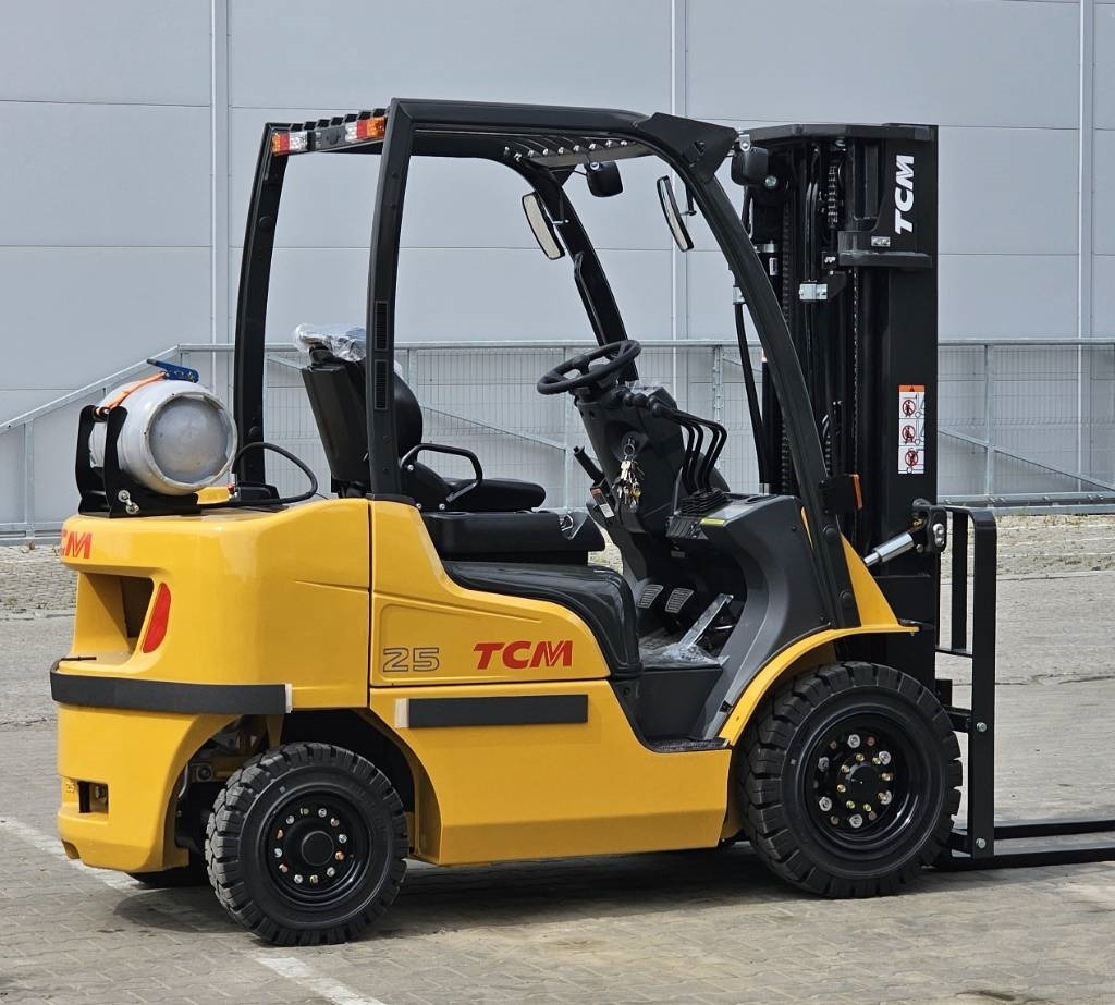 Yeni LPG forklift TCM FGE25-E2 UNUSED TRIPLEX 4700mm: fotoğraf 13