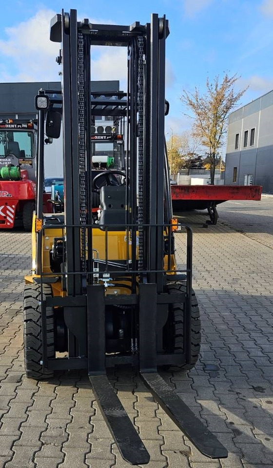 TCM FGE35-E2 BRAND NEW D3700mm - LPG forklift: fotoğraf 4 TCM FGE35-E2 BRAND NEW D3700mm - LPG forklift: fotoğraf 4