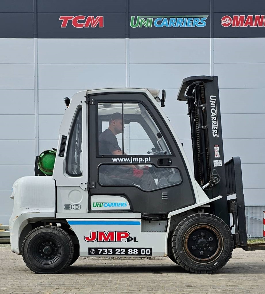 UniCarriers UG1D2A30LQ DX30 - LPG forklift: fotoğraf 2 UniCarriers UG1D2A30LQ DX30 - LPG forklift: fotoğraf 2