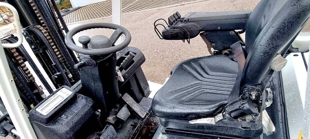 Dizel forklift UniCarriers YG 1 D2 A32 Q: fotoğraf 6