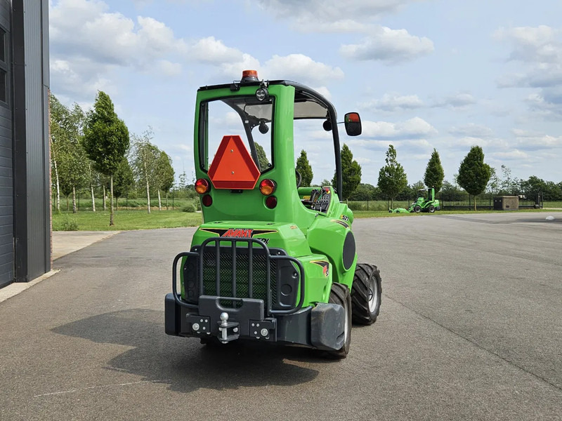 Avant E527 TDL+ mini-shovel - Kompakt paletli yükleyici: fotoğraf 5 Avant E527 TDL+ mini-shovel - Kompakt paletli yükleyici: fotoğraf 5