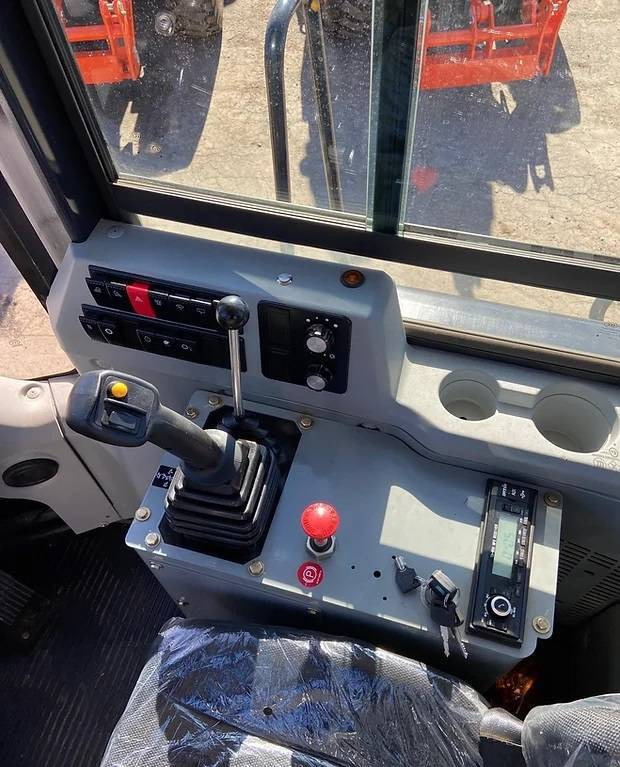 Yeni Tekerlekli yükleyici NEW CAT Caterpillar 7 TON Loader Warranty up to 10 YEARS НОВА Копарка CAT Caterpillar 7 ТОН Гарантія до 10 РОКІВ NOWA Ładowarka CAT Caterpillar 7 TON Gwarancja do 10 LAT: fotoğraf 9