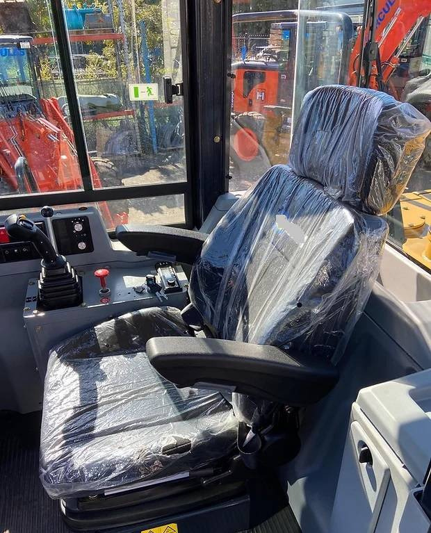 Yeni Tekerlekli yükleyici NEW CAT Caterpillar 7 TON Loader Warranty up to 10 YEARS НОВА Копарка CAT Caterpillar 7 ТОН Гарантія до 10 РОКІВ NOWA Ładowarka CAT Caterpillar 7 TON Gwarancja do 10 LAT: fotoğraf 8