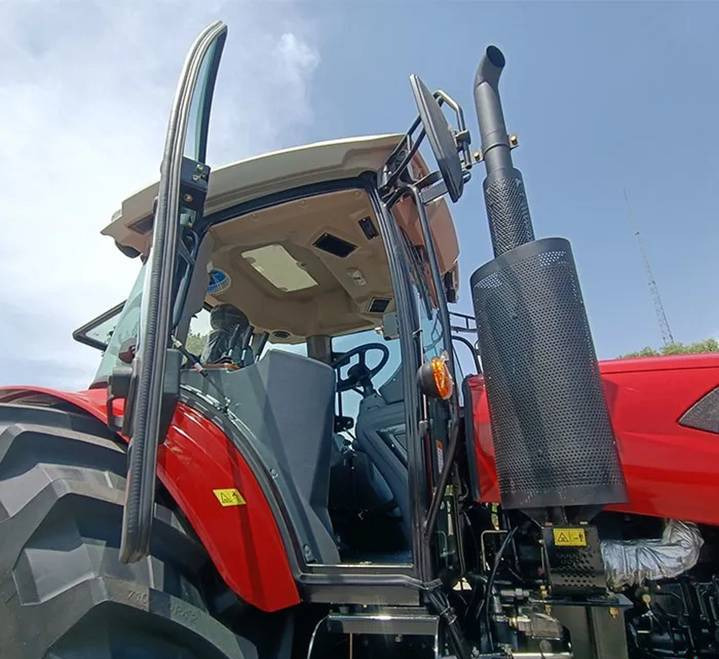 NEW MAXUS 280 HP 4x4 Tractor Warranty НОВИЙ MAXUS 280 К.с. 4x4 Трактор Гарантія NOWY Ciągnik 280 KM 4x4 MAXUS Gwarancja - Traktör: fotoğraf 5 NEW MAXUS 280 HP 4x4 Tractor Warranty НОВИЙ MAXUS 280 К.с. 4x4 Трактор Гарантія NOWY Ciągnik 280 KM 4x4 MAXUS Gwarancja - Traktör: fotoğraf 5