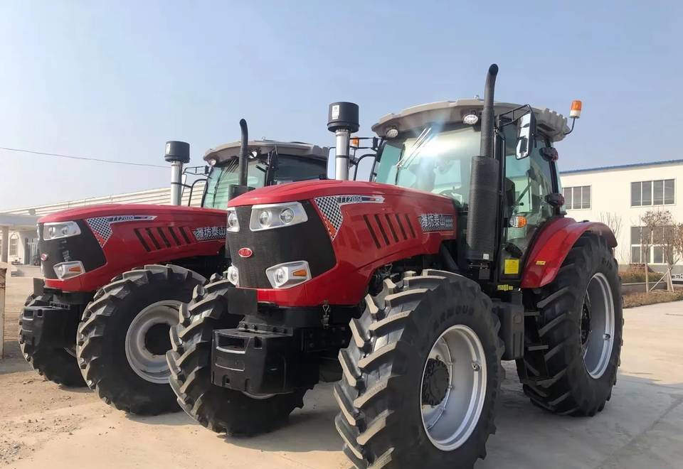NEW Tractor 180 HP 4x4 MAXUS Warranty up to 10 Years НОВИЙ Трактор 180 К.с. 4x4 MAXUS Гарантія до 10 Років NOWY Ciągnik 180 KM 4x4 MAXUS Gwarancja do 10 LAT - Traktör: fotoğraf 1 NEW Tractor 180 HP 4x4 MAXUS Warranty up to 10 Years НОВИЙ Трактор 180 К.с. 4x4 MAXUS Гарантія до 10 Років NOWY Ciągnik 180 KM 4x4 MAXUS Gwarancja do 10 LAT - Traktör: fotoğraf 1