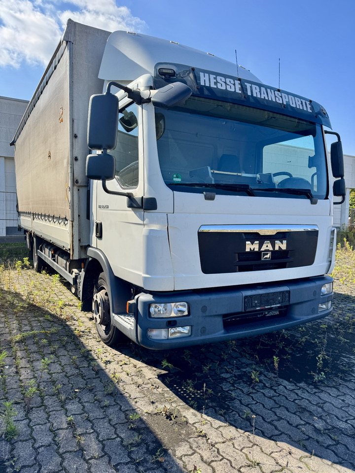 MAN 12.250 - Tenteli kamyon: fotoğraf 1 MAN 12.250 - Tenteli kamyon: fotoğraf 1