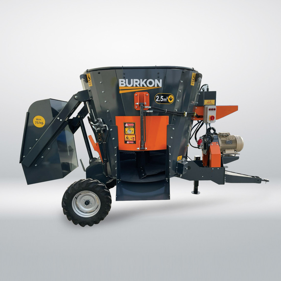 2.5 m3 Çekilir Yem Karma Makinesi - Yem mikseri: fotoğraf 2 2.5 m3 Çekilir Yem Karma Makinesi - Yem mikseri: fotoğraf 2