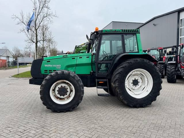 Valtra 8350 Hitech - Traktör: fotoğraf 1 Valtra 8350 Hitech - Traktör: fotoğraf 1