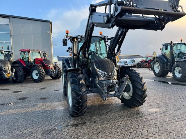 Valtra G115 hitech, 1625 uur, G4 voorlader! - Traktör: fotoğraf 4 Valtra G115 hitech, 1625 uur, G4 voorlader! - Traktör: fotoğraf 4