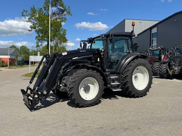 Valtra G125 Ecopower Active, 115 uur!! FH+PTO+Voorlader - Traktör: fotoğraf 1 Valtra G125 Ecopower Active, 115 uur!! FH+PTO+Voorlader - Traktör: fotoğraf 1