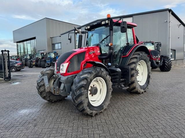 Valtra N123 Hitech5 - Traktör: fotoğraf 4 Valtra N123 Hitech5 - Traktör: fotoğraf 4
