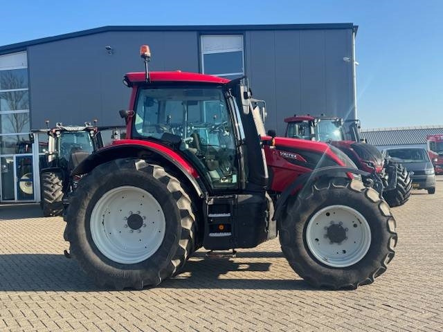 Valtra N134 Hitech - Traktör: fotoğraf 5 Valtra N134 Hitech - Traktör: fotoğraf 5