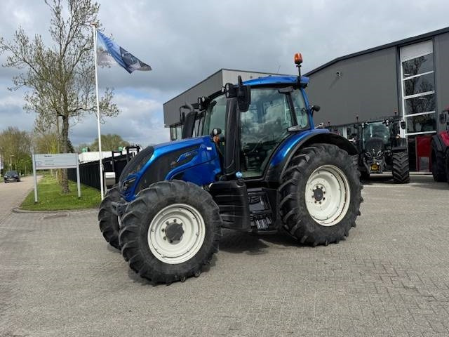 Valtra N134 Versu Smart Touch, GPS - Traktör: fotoğraf 3 Valtra N134 Versu Smart Touch, GPS - Traktör: fotoğraf 3