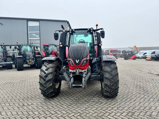 Valtra T144 Hitech - Traktör: fotoğraf 5 Valtra T144 Hitech - Traktör: fotoğraf 5