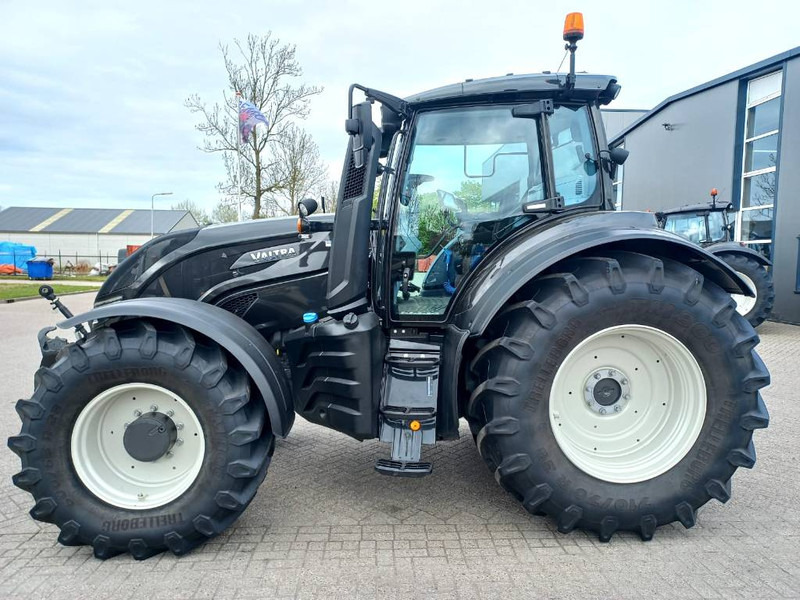 Valtra T174 Direct Smart Touch, 2021, 450 hours! - Traktör: fotoğraf 3 Valtra T174 Direct Smart Touch, 2021, 450 hours! - Traktör: fotoğraf 3