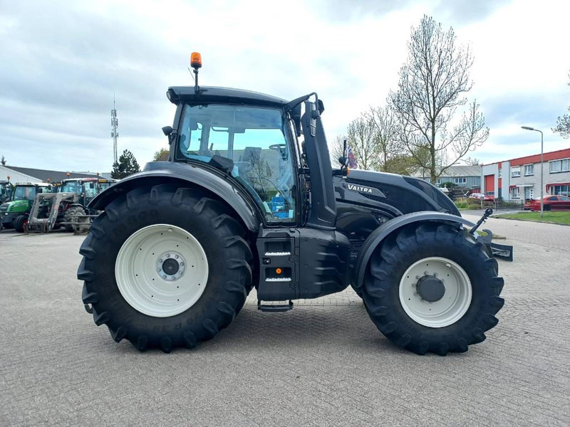 Valtra T174 Direct Smart Touch, 2021, 450 hours! - Traktör: fotoğraf 4 Valtra T174 Direct Smart Touch, 2021, 450 hours! - Traktör: fotoğraf 4