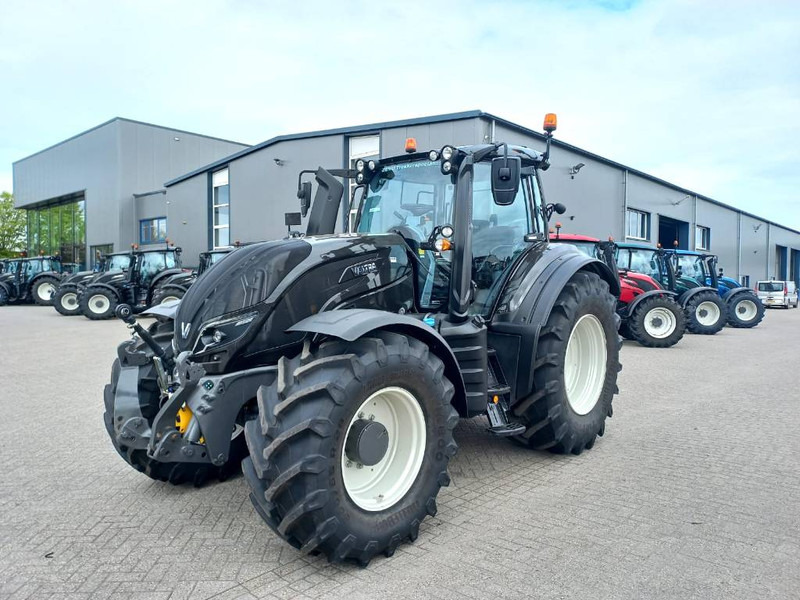 Valtra T174 Direct Smart Touch, 2021, 450 hours! - Traktör: fotoğraf 1 Valtra T174 Direct Smart Touch, 2021, 450 hours! - Traktör: fotoğraf 1