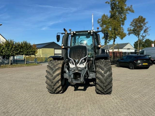 Valtra T214 Versu - Traktör: fotoğraf 5 Valtra T214 Versu - Traktör: fotoğraf 5