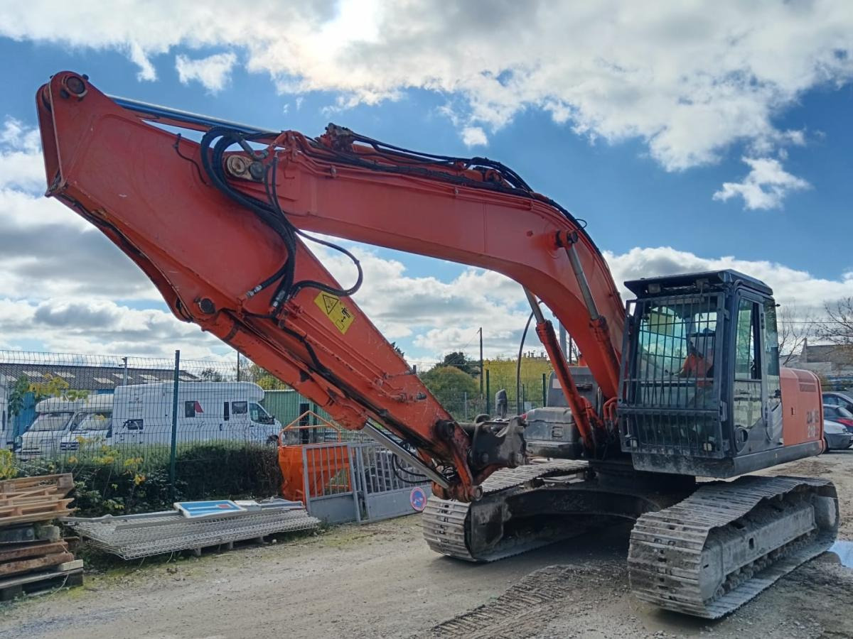 Hitachi ZX210LC-3 - Paletli ekskavatör: fotoğraf 1 Hitachi ZX210LC-3 - Paletli ekskavatör: fotoğraf 1