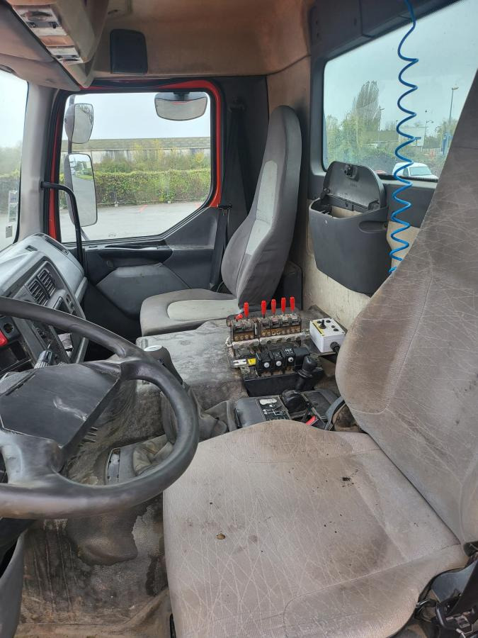 Kancalı yükleyici kamyon Renault Kerax 420 DCI: fotoğraf 9