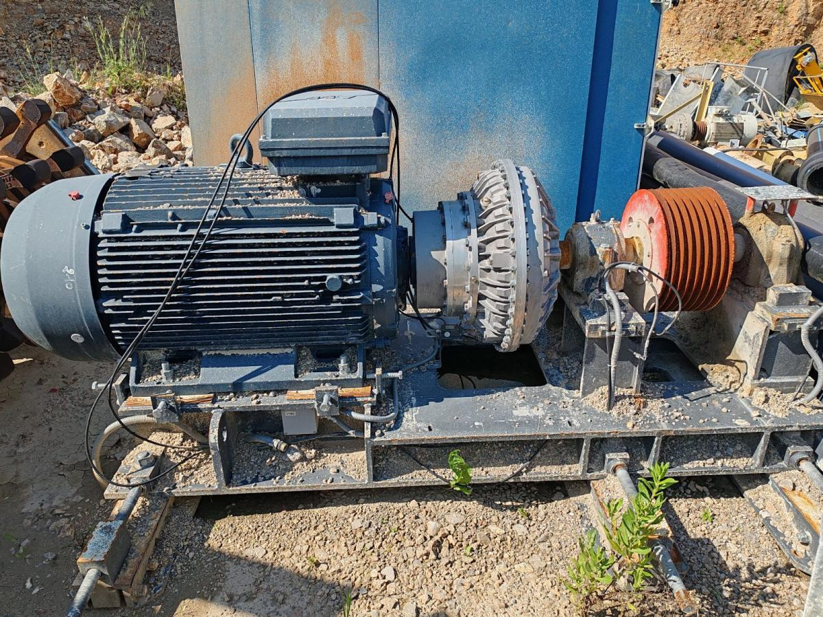 Sandvik GM420-14 - Darbeli kırıcı: fotoğraf 1 Sandvik GM420-14 - Darbeli kırıcı: fotoğraf 1