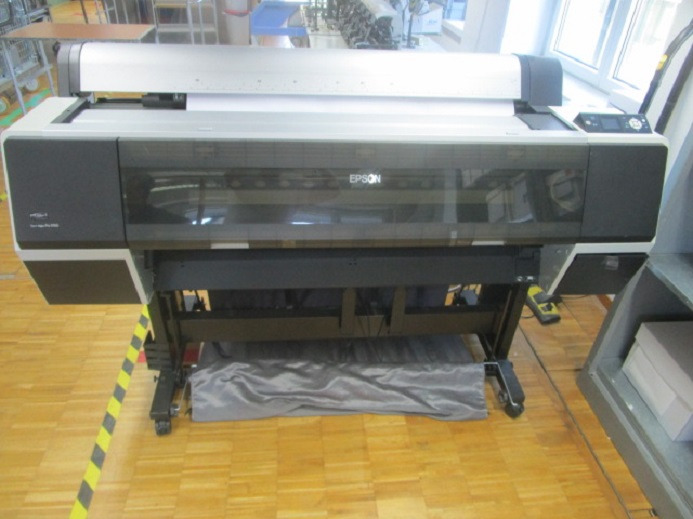 EPSON STYLUS PRO 9700 - Baskı makinesi: fotoğraf 2 EPSON STYLUS PRO 9700 - Baskı makinesi: fotoğraf 2