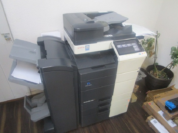 KONICA MINOLTA BIZHUB C458 - Baskı makinesi: fotoğraf 1 KONICA MINOLTA BIZHUB C458 - Baskı makinesi: fotoğraf 1